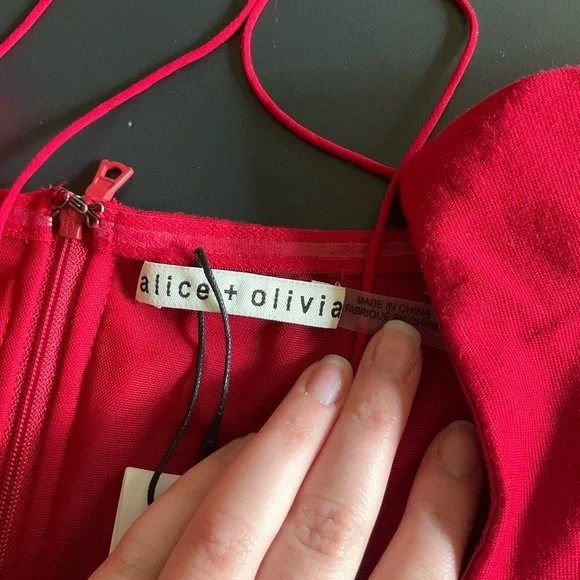 NWT Alice & Olivia Dorinda Red Off The Shoulder Midi Dress - Picture 16 of 16